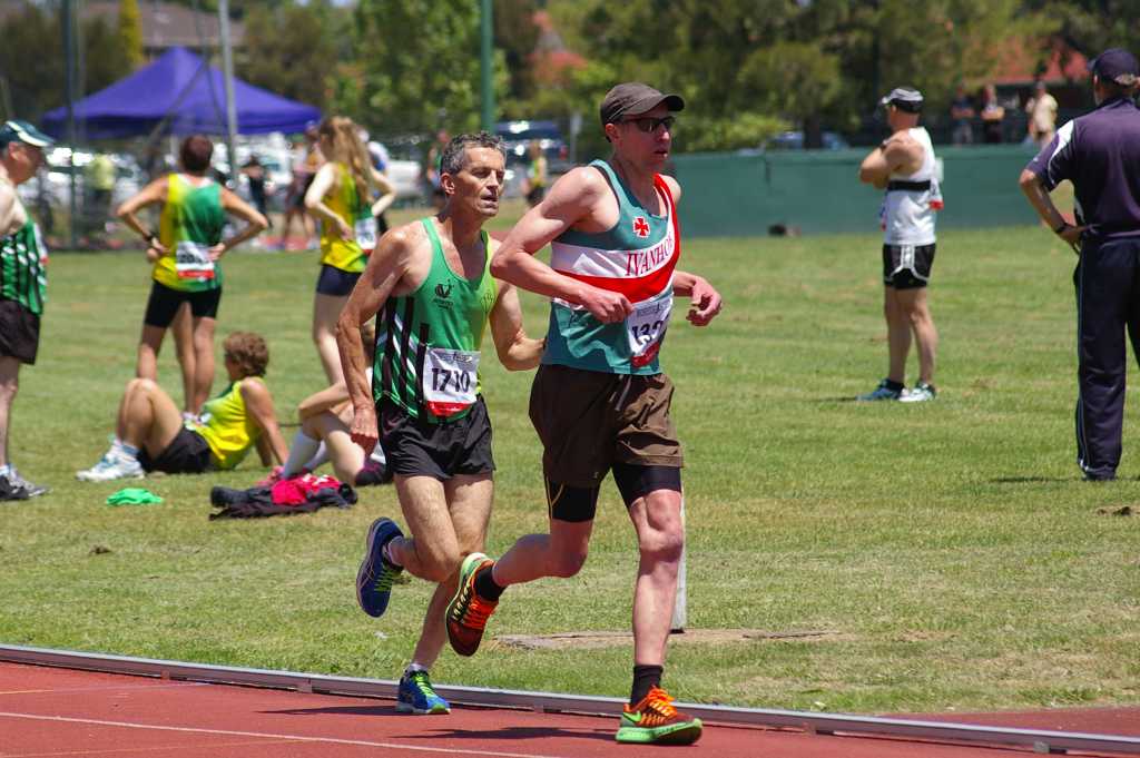 James running in the 3000m